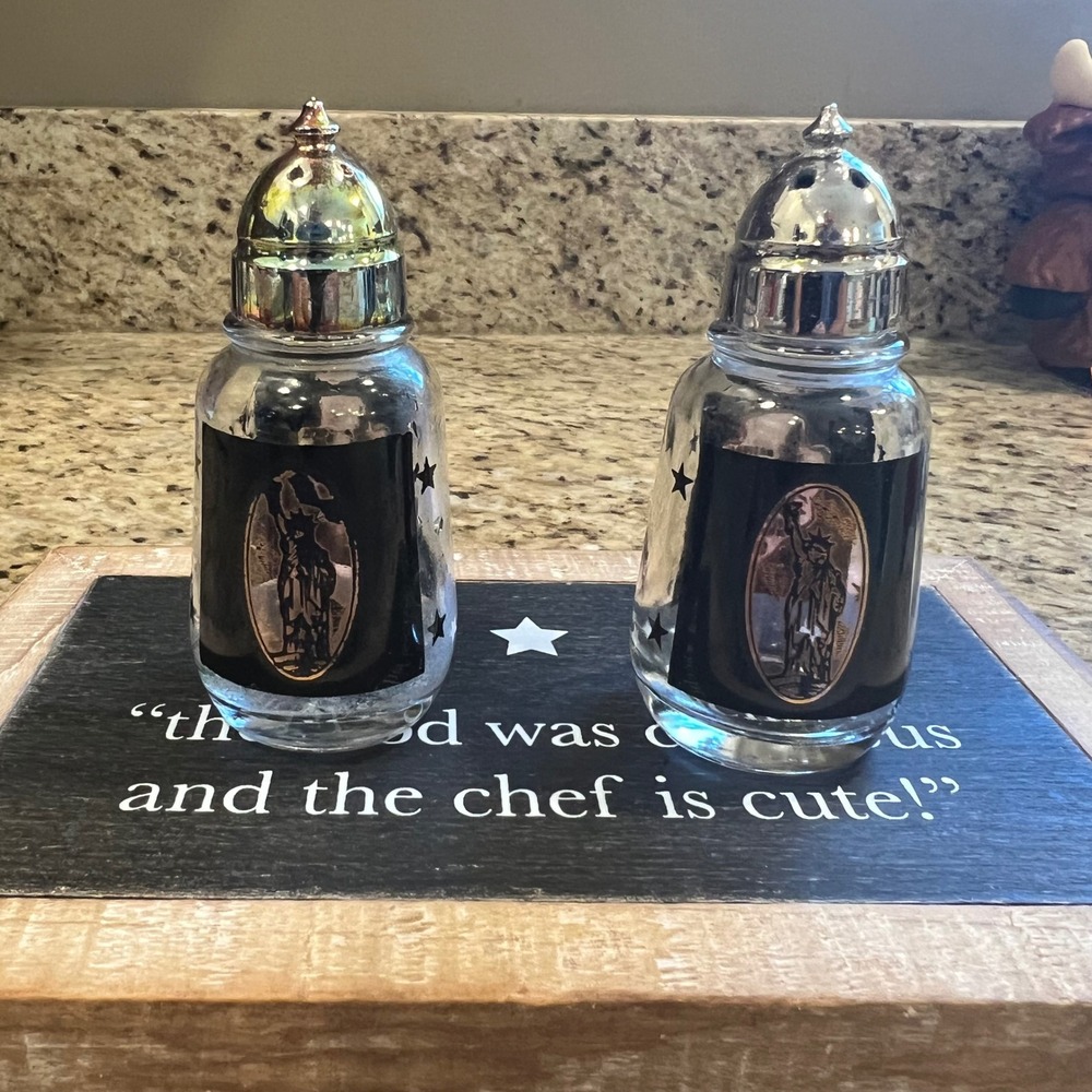 Vintage National Park Service Statue of Liberty Salt and Pepper Shakers Set